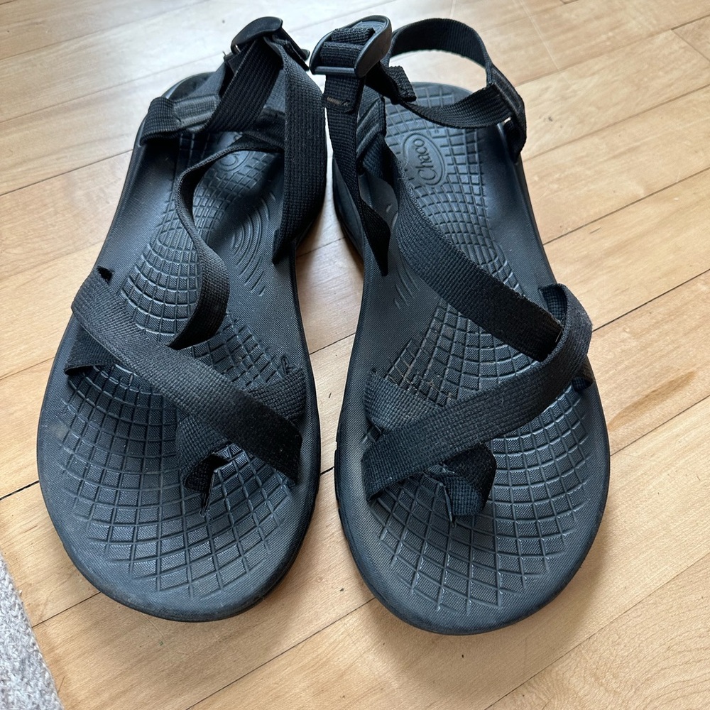 Chaco toe loop sandals